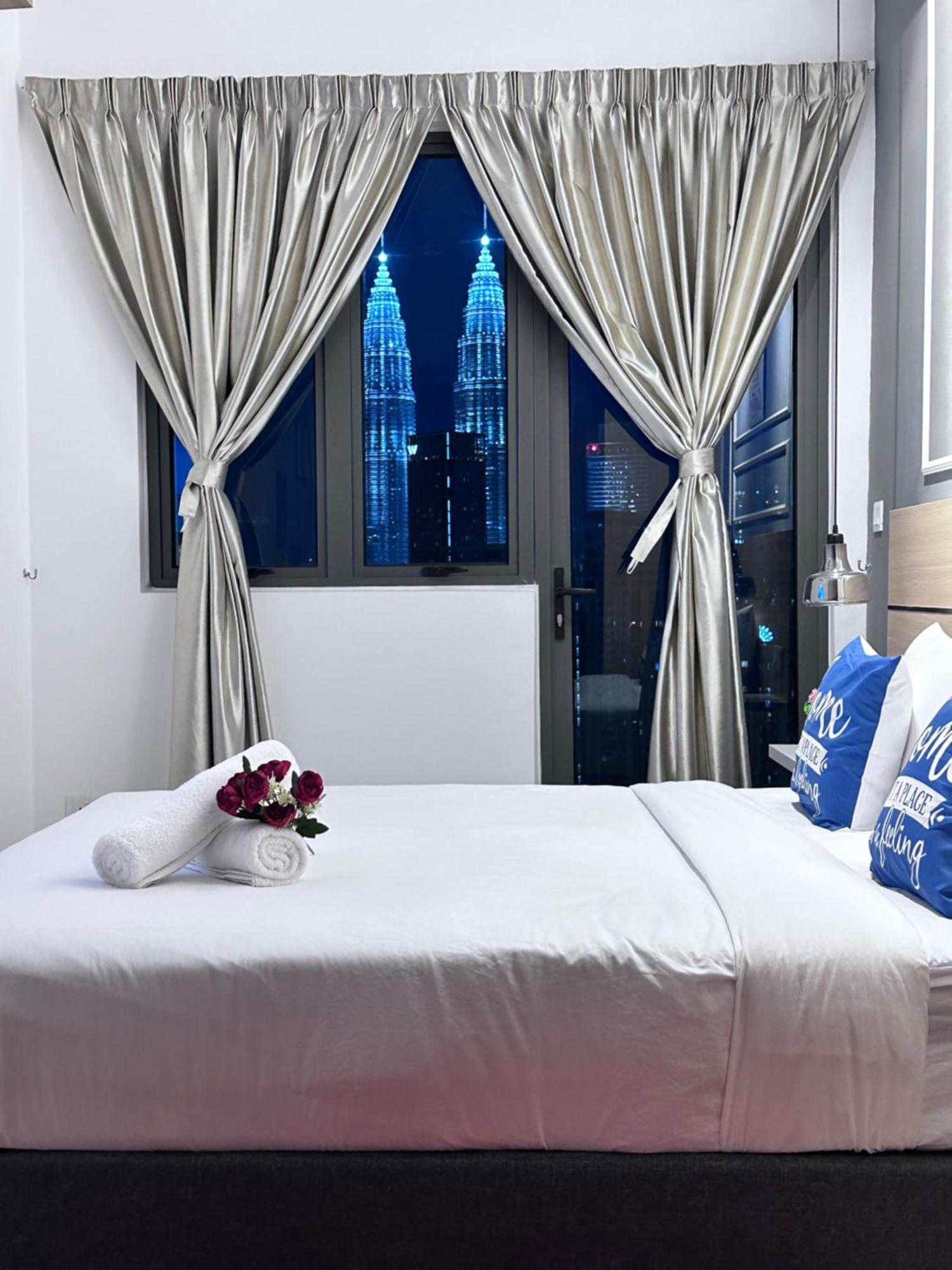The Luxe Infinitum Klcc By Kl Malaysia Apartment Kuala Lumpur Exterior photo